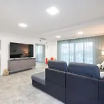빌라 Luxury Marko *
