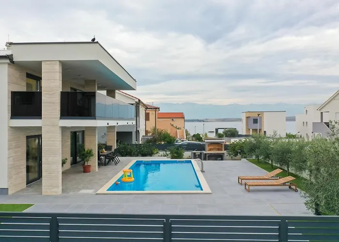 Luxury Marko Vir