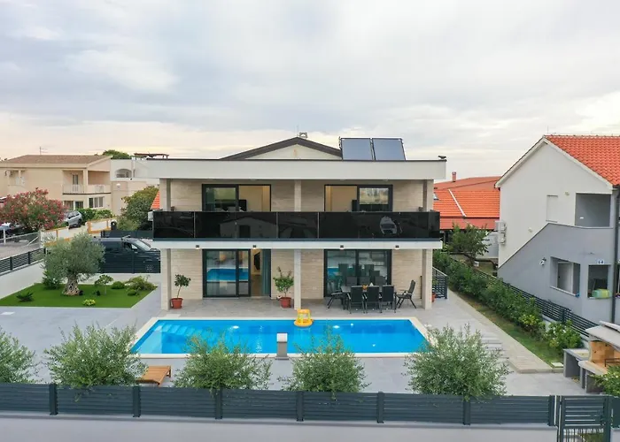 Luxury Marko * فير